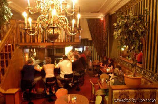 Rembrandtplein Bed & Breakfast Амстердам Екстериор снимка