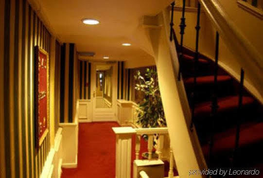 Rembrandtplein Bed & Breakfast Амстердам Екстериор снимка