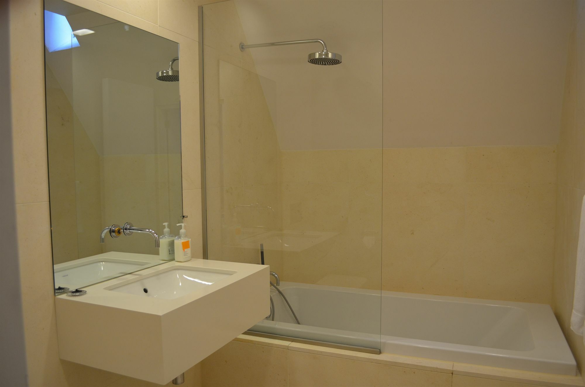 Rembrandtplein Bed & Breakfast Амстердам Екстериор снимка